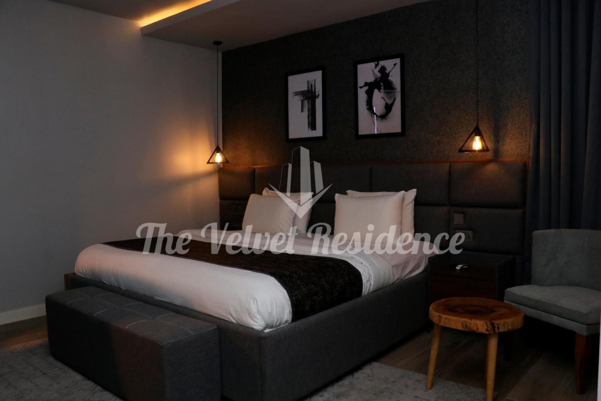 The Velvet Residence Abuja Exterior foto